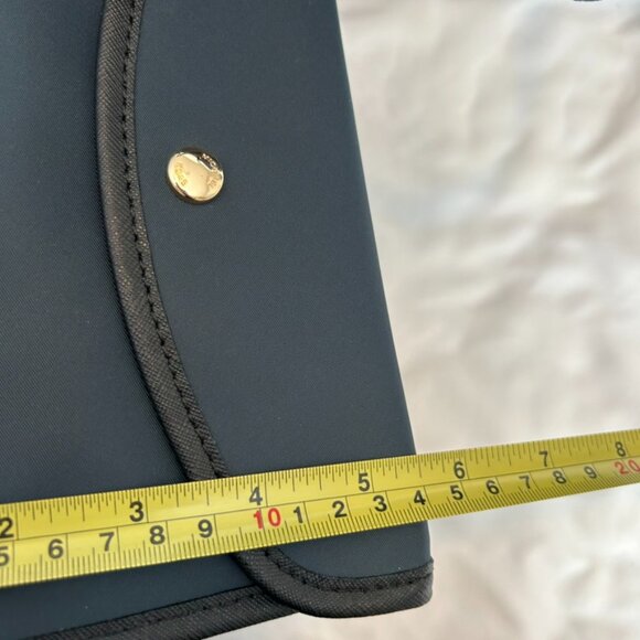 NWT Michael Kors Eva Large Nylon Tote & Strap Bag Dark Navy Blue + White Dustbag - Picture 10 of 16